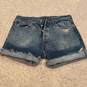 levi shorts